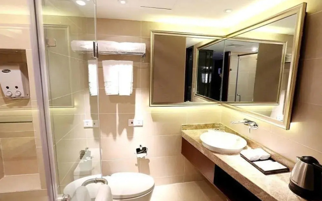 Yichang Riverside No.1 Hotel