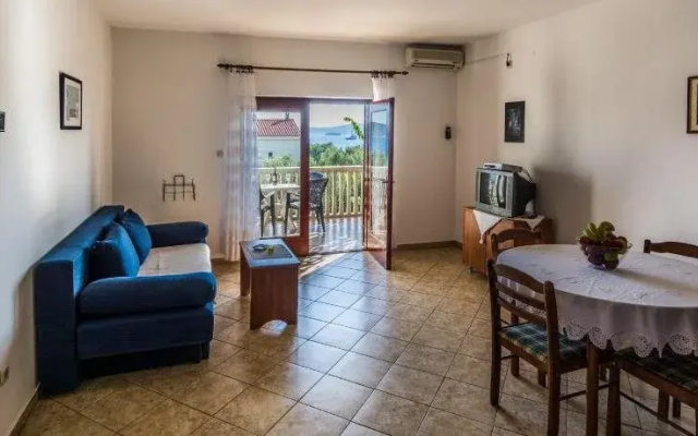 Apartments Adria