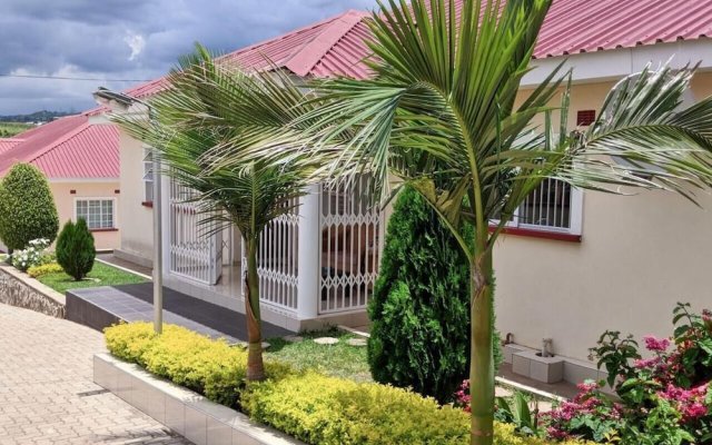 Home Up Guest House in Blantyre, Malawi from 62$, photos, reviews - zenhotels.com hotel front
