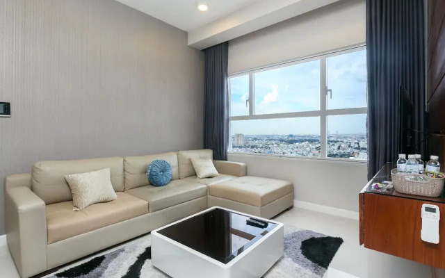 Sunrise City Luxury 2BR SW Pool 15th