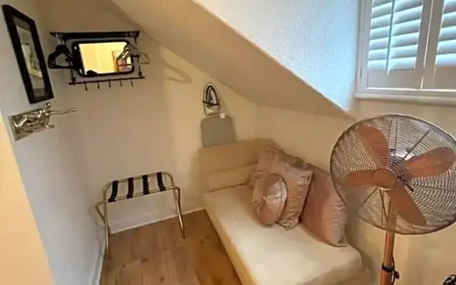 Olivia House