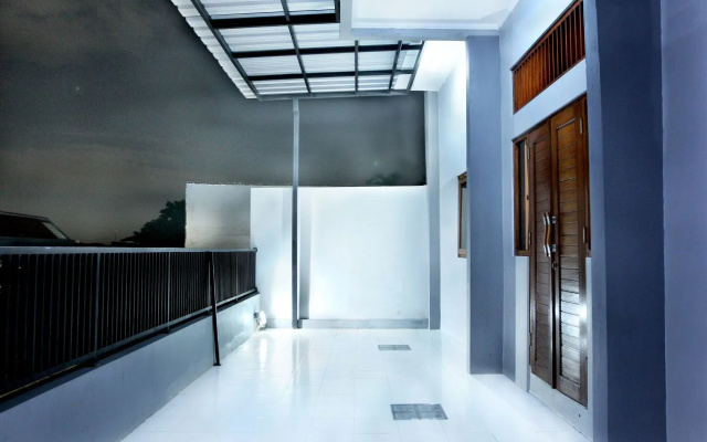 OYO 121 Ayub Residence Syariah