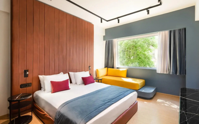 COLORS Hotel Athens