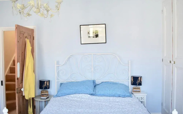 Отель Bright 2 Bedroom House in Central Brighton Брайтон комната для гостей