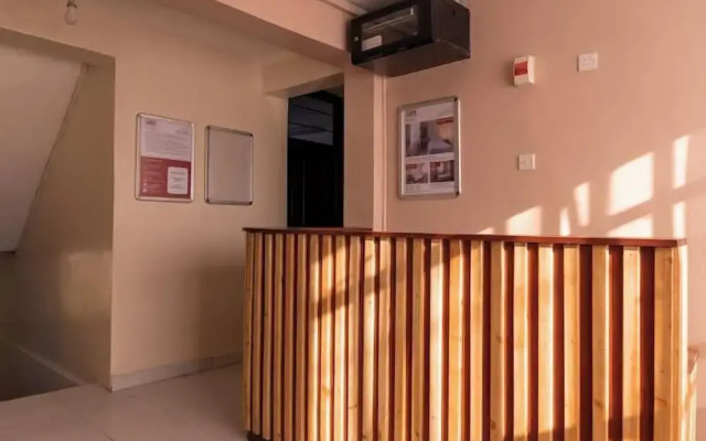Elris Guest House & Hotel