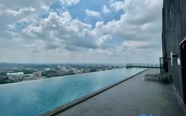 Hill10 Residence I-City 1