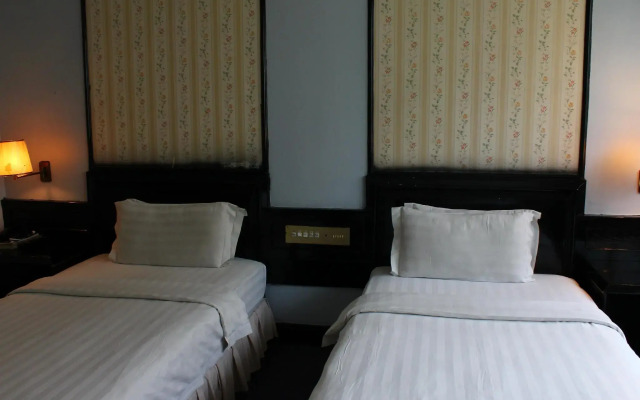 Hotel DeLeeton