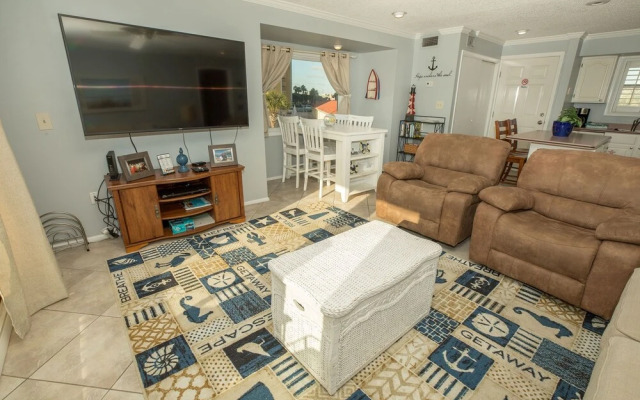 Sandpiper Cove 2119 1 Bedroom Condo by RedAwning