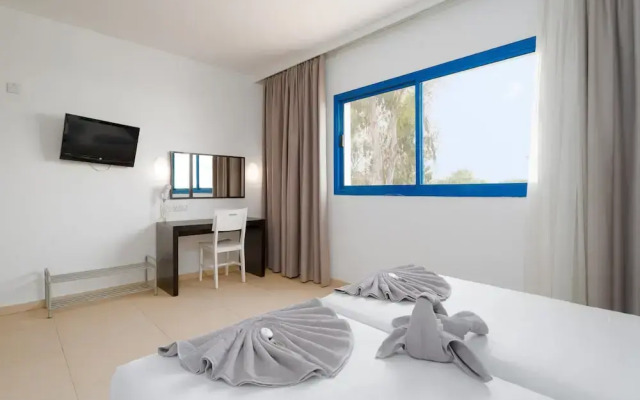 Kritamo Beach Hotel Apartments