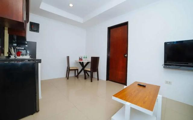 RedDoorz Plus @ Hensonville Angeles City