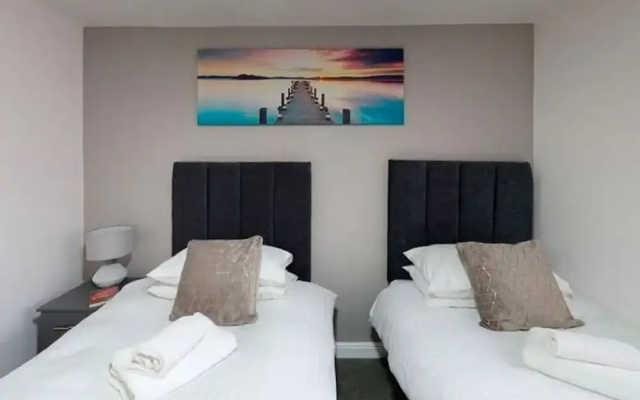Elegant Apartment in Worcester Near the Racecourse