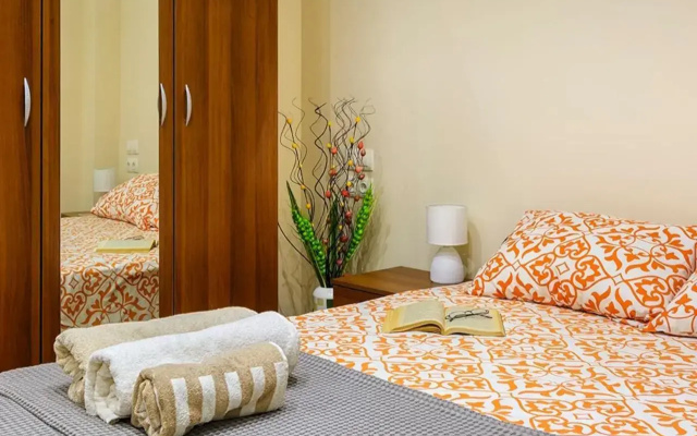 Luxury 2 bedroom,2 bathroom apart ,free parking