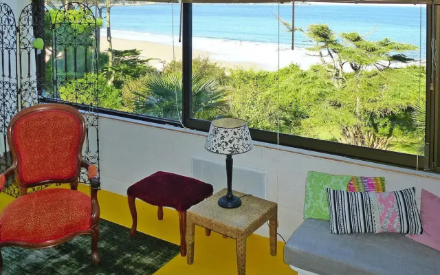 Cottage in Locquirec With Beach Access