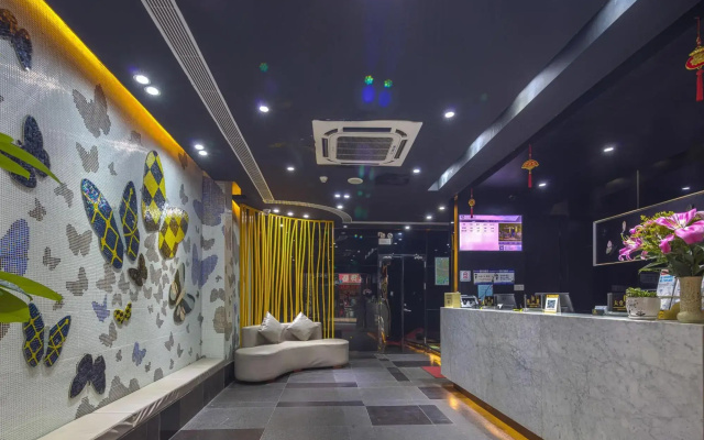 Yingshang Hotel  (Xi Men Kou)