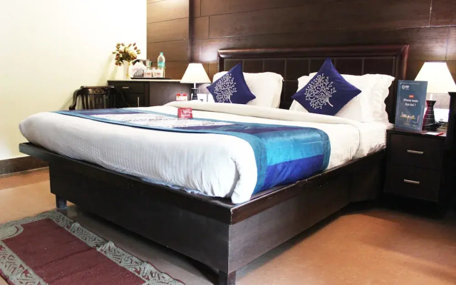OYO 1835 Sun Hotel Agra