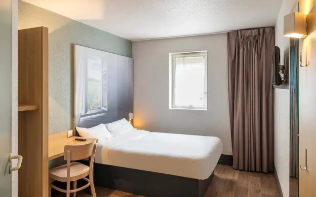 B&B Hôtel Angers Université