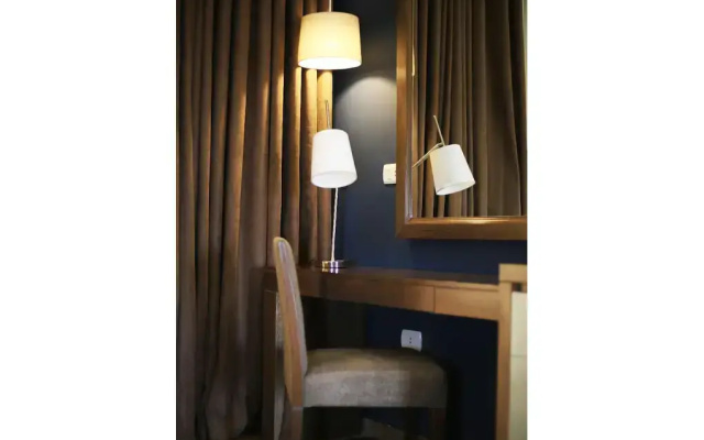 Byoot Bay Hotel & Resort