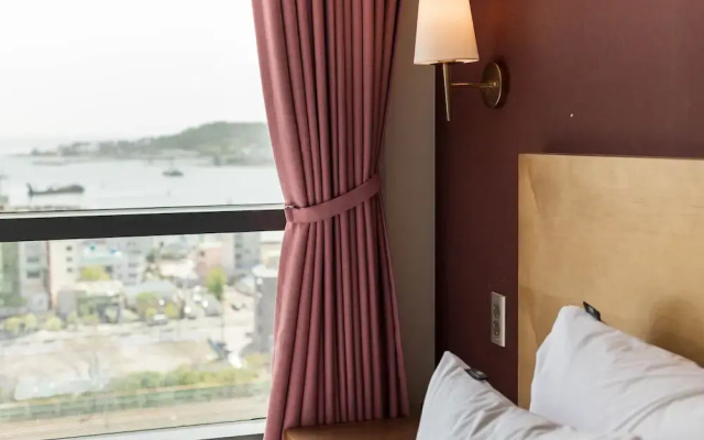 H Avenue Hotel Gijang Ilgwang