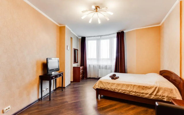 BestFlat24 (БэстФлэт24) на улице Троицкая