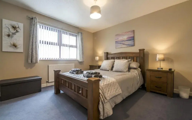 Harry s - 2 Bedroom Holiday Home - Tenby