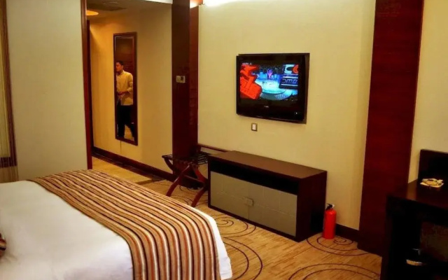 Golden Plaza International Hotel
