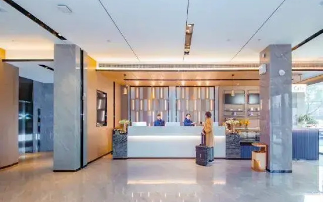 Echarm Hotel Xiaogan Yingcheng Sports Center