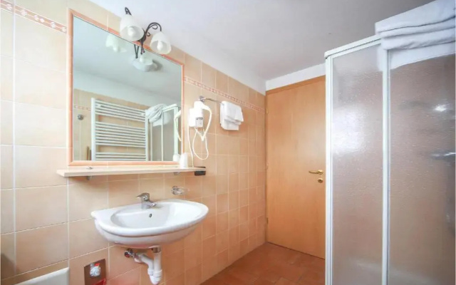 Nice apartment in Livigno with WiFi and 2 Bedrooms