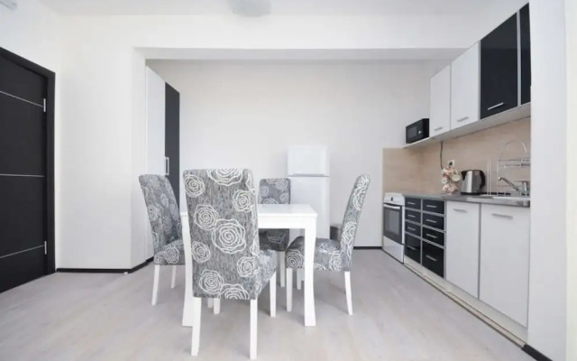 One Bedroom Apartment Centar C9