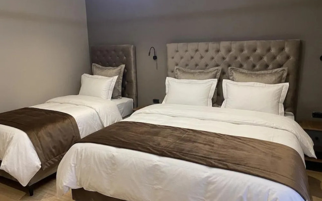 Hotel Shopi Residence