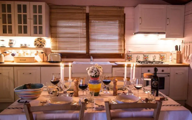 Glamping Abruzzo - The Pool House