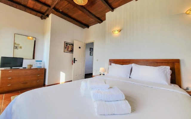 Torre de Santiago Guest House