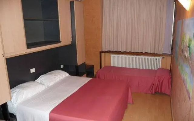 Dream Hotel