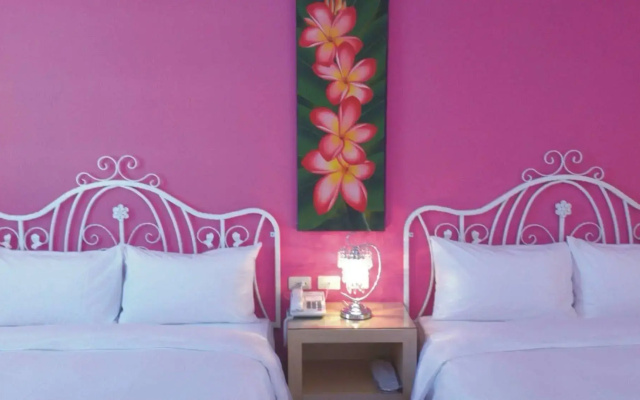 Summer Leisure Hostel