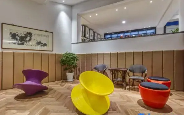 Yan Ru Light Luxury Holiday Hostel