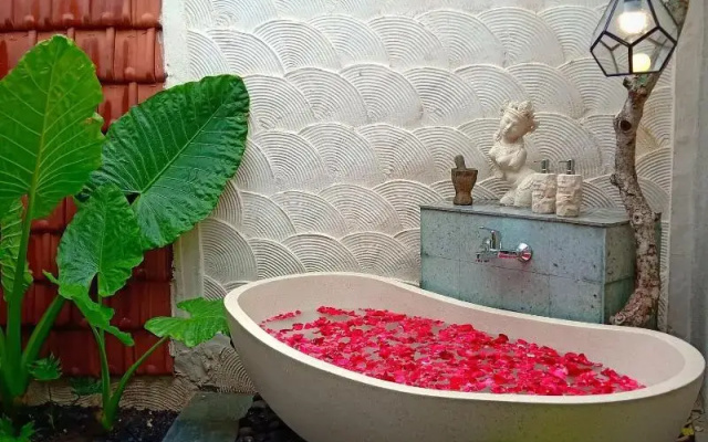 Kompyang Cottage