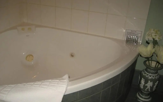 Aldgate Lodge Bed & Breakfast