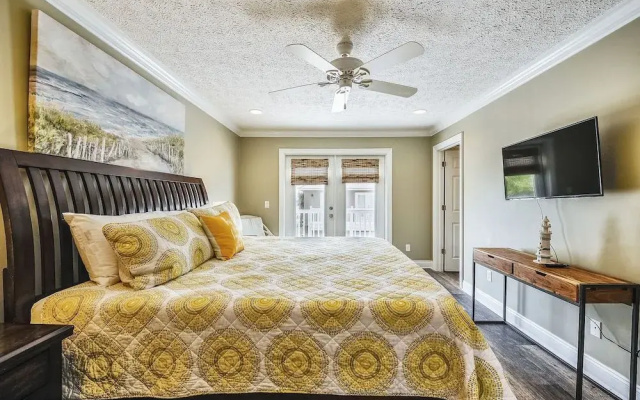Serenity Beach by Book That Condo