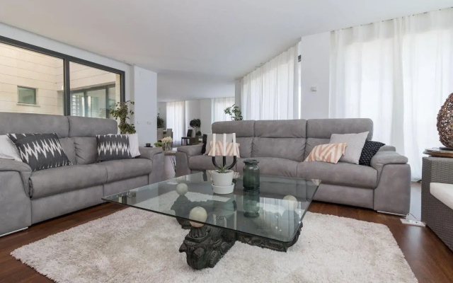 El Soto de Sojuela Luxury Chalet, Golf&Bosque