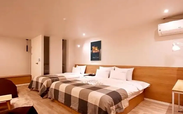 Vins 70 Hotel