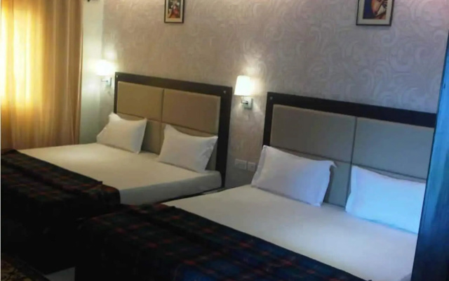OYO 23661 Hotel Swagat Palace