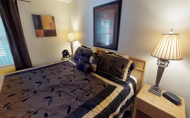 Waters Edge 402