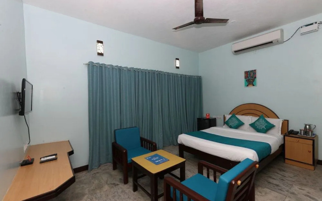OYO 7829 Santhi inn