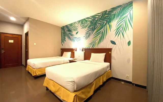 Hotel Golden Season