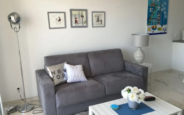 Modernized Apartment in Antibes with Terrace