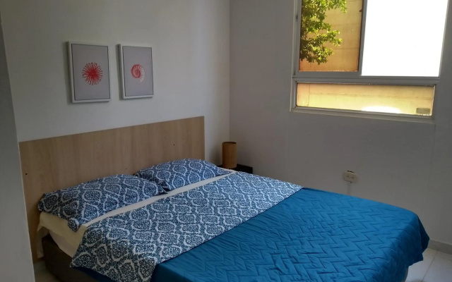 CH2 Comodo apartamento amoblado en condominio RNT 1O8237