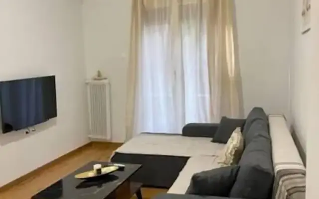 Cozy apartment One step from Acropolis