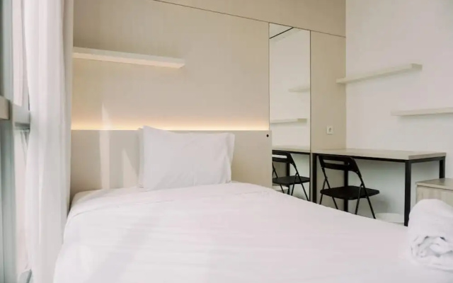 Spacious And Warm 2Br At Ciputra World 2 Apartment
