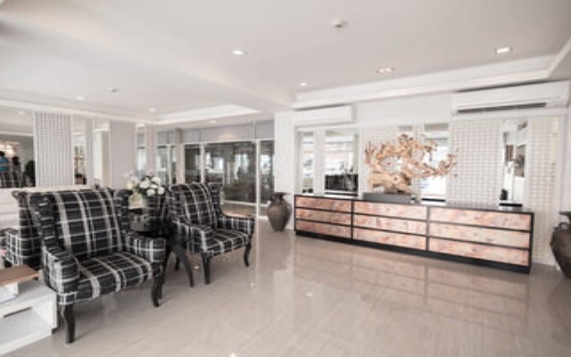 Отель Racha Residence Sri Racha интерьер отеля