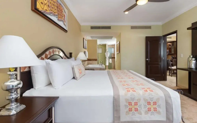 Luxury Suite at Villa del Palmar