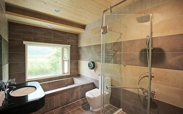 Cai Feng B&B
